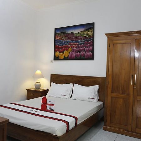 Reddoorz Near Adisucipto Airport Hotel Kalasan Exterior foto