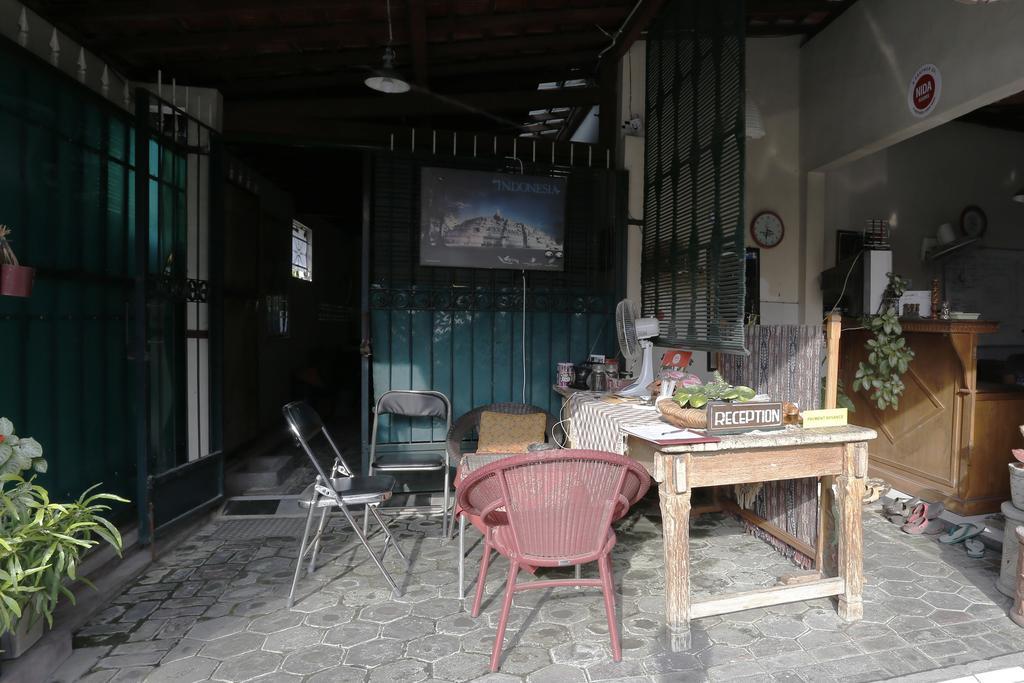 Reddoorz Near Adisucipto Airport Hotel Kalasan Exterior foto