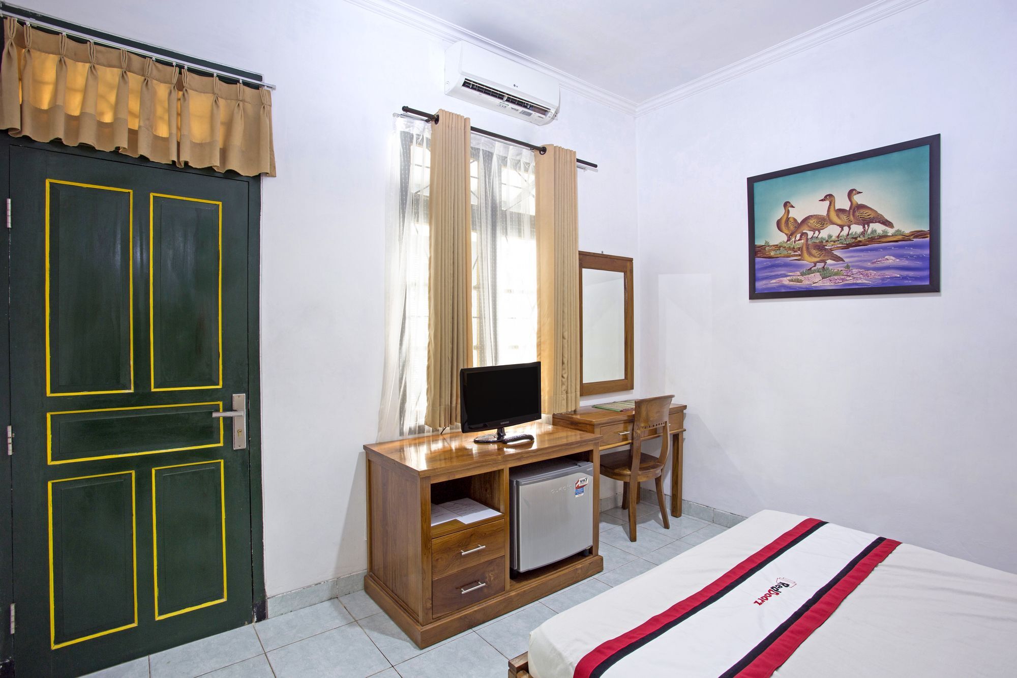 Reddoorz Near Adisucipto Airport Hotel Kalasan Exterior foto